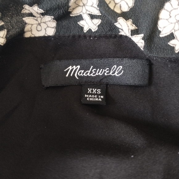 Madewell  Tank Top size XXS. 100%silk.  D - Picture 8 of 8